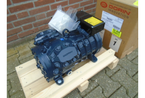 Dorin HI355CC 4 cilinder semi hermetische compressor,